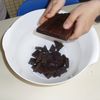 Mousse au chocolat et petits biscuits à la noix de coco