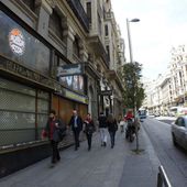 Aumentan los locales cerrados en la Gran Vía y las franquicias sustituyen al comercio tradicional - 20minutos.es