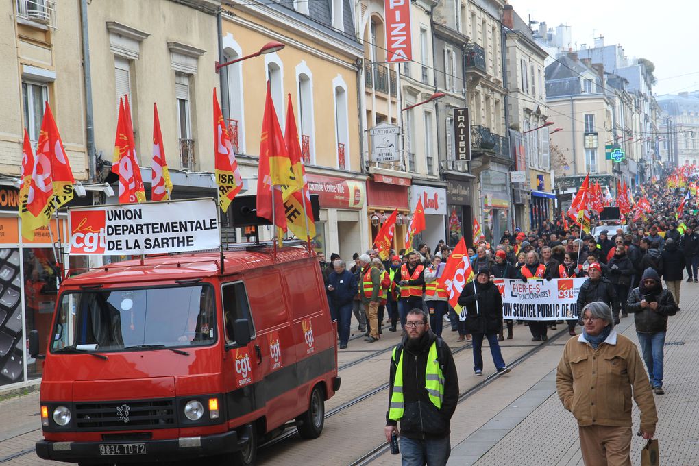 24.01.2020 Une grande Manif!!!pour les 51 jours de grève.