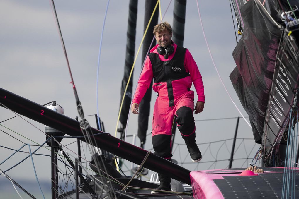 Vendée Globe – Le Britannique Alex Thomson en chemin vers la France sur Hugo Boss