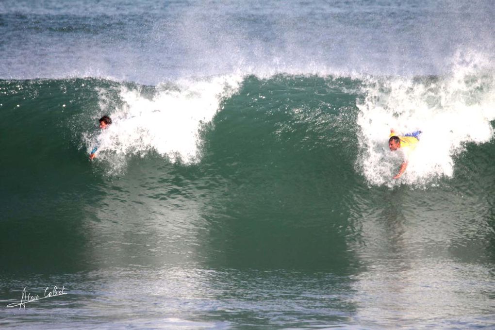 Une belle séance de bodysurf des "NS" de la plage !!!