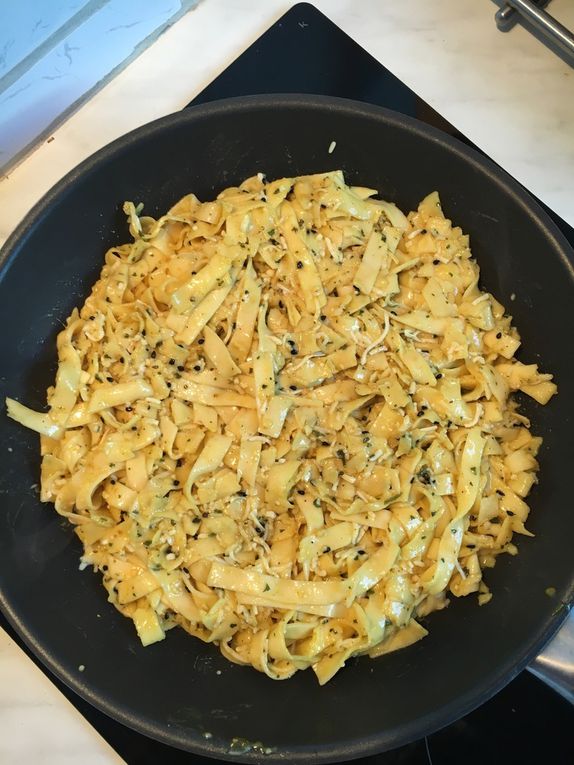 Gâteau de tagliatelles à la poêle