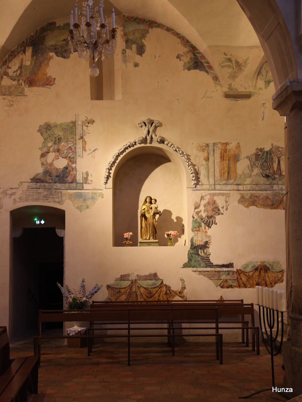 Eglise de Biot, fresques murales 