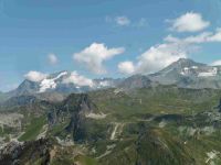 Au sommet avec la table d'orientation. Une vue sur le Mont Pourri et Bellecôte. Un coup de coeur pour la Grande Casse et le Grand Bec.