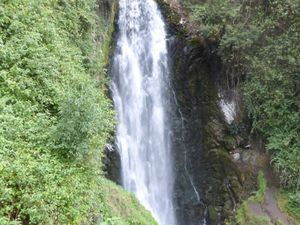 Otavalo et son marché, la cascade et ses artisans