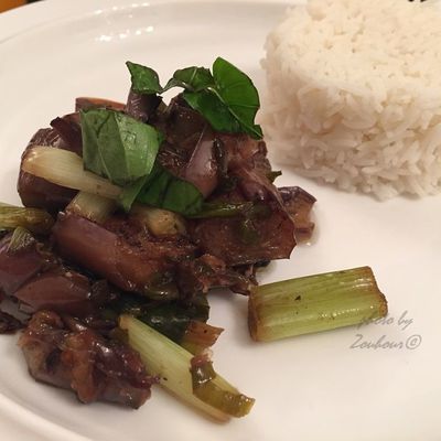 Aubergines sautées au Basilic, façon Hakkas