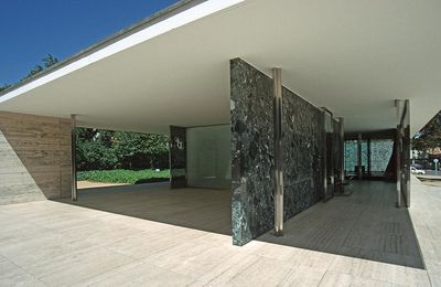 Pavillon Barcelone MIES Van Der Rohe