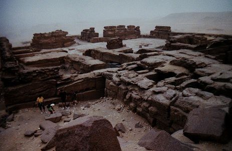 Album - le-haut-plateau-de-Gizeh---ses-trois-pyramides-et-le-Sphinx--