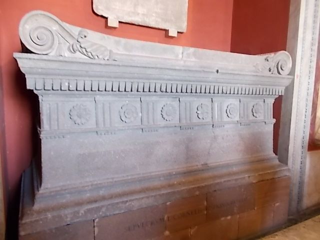 visite du musée du Vatican, de la chapelle Sixtine et de la Basilique St Pierre puis balade le long du Tibre jusqu aux abattoirs