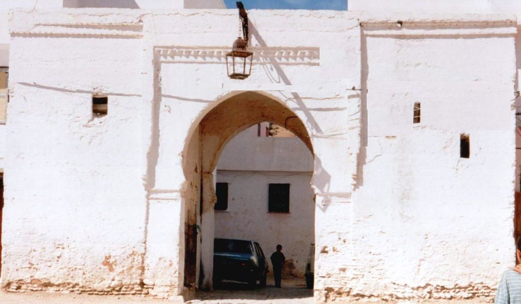 la ville de moulay idriss zerhoun une histoire d un apys d une société d une culture