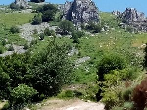 Des gorges de la Borne aux crêtes de Pézouillouze