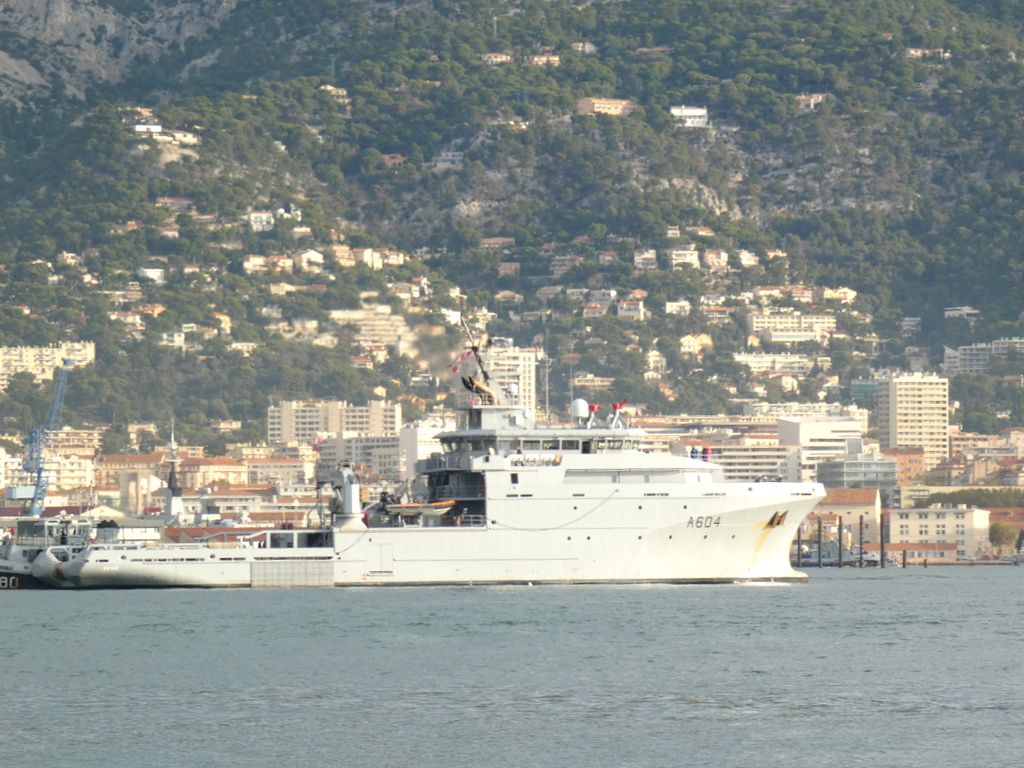 SEINE  A604 , appareillant de Toulon le 07 novembre 2019