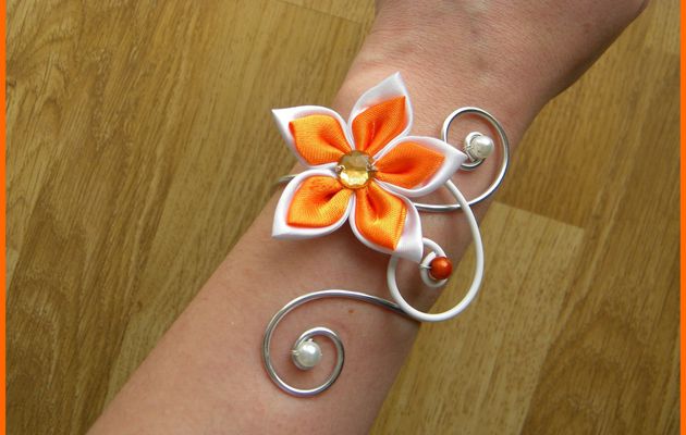 bracelet bijou fleur satin orange blanc aluminium argenté mariage mariée soirée