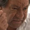 Tony Gatlif commente des photos d'actualité sur les Roms