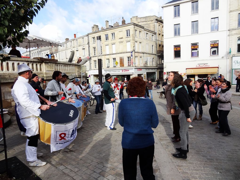 Photos sur le vif de Cathy Barbeau. Prim'A Corps avec BATUCA NIORT!