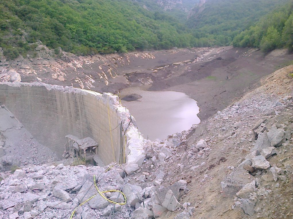 Ruisseau Rec Grand alimentait le barrage de l'Airette et va se jeter quelques mètres plus bas dans le Jaur.