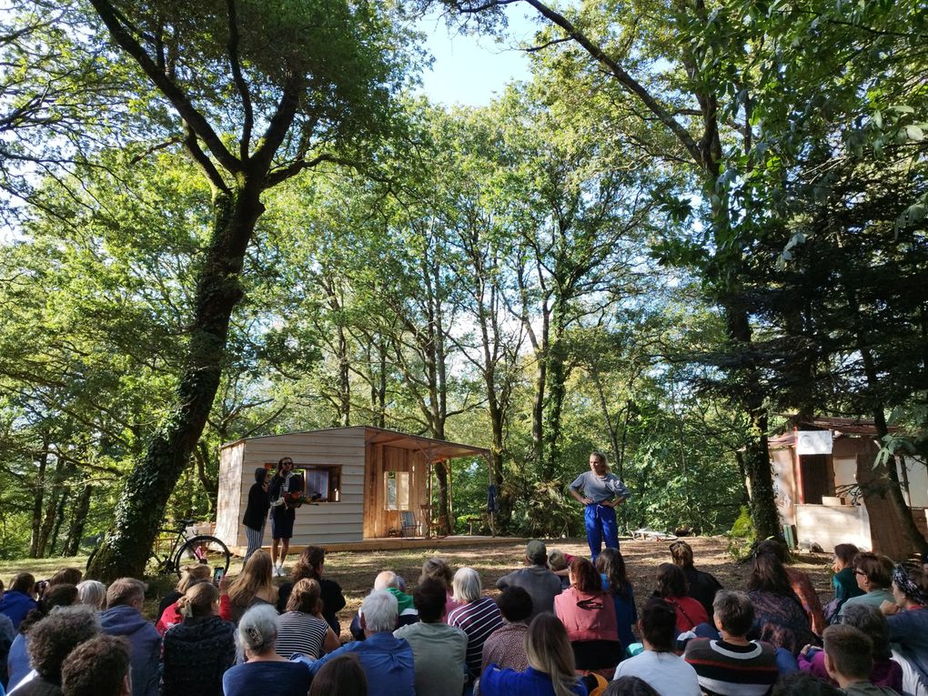 Bundren - Collectif Tranx ( 5 h de spectacle à déambuler dans la forêt avec ces joyeux drilles ! extraordinaire !)