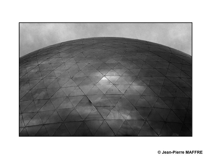 Se replonger dans l’univers de la photo en noir et blanc est un véritable plaisir.