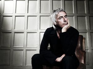 paul weller, un musicien anglais créateur du groupe the jam, désormais influences soul façon motown, jazz uptempo, mod ou noisy pop