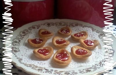 TARTELETTES A LA FRAISE