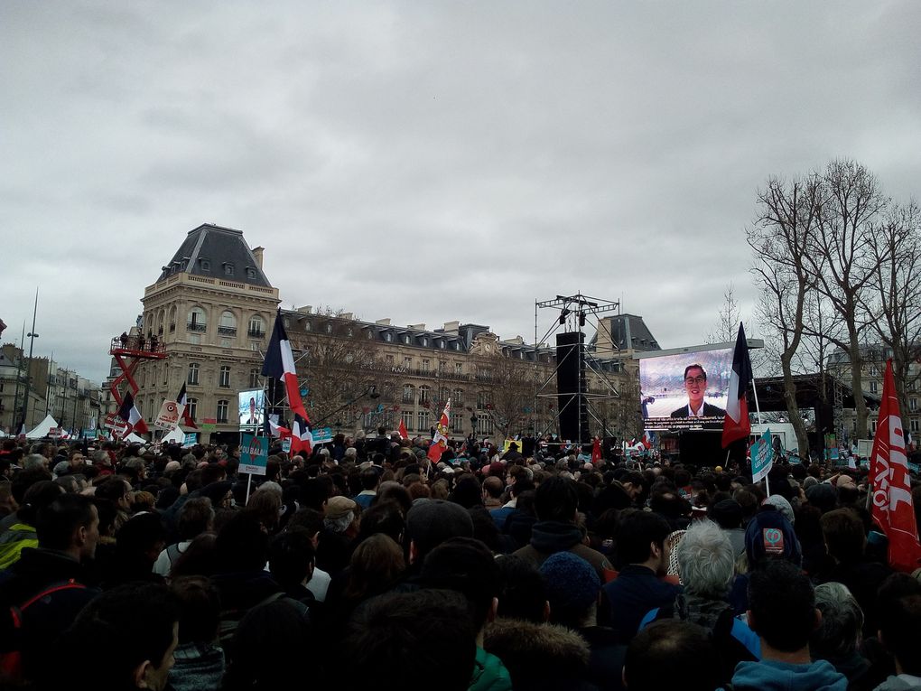 En Marche pour la 6 è République 
