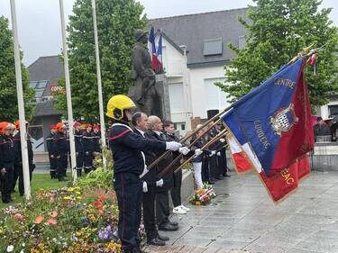 8 Mai 1945. Une commémoration sous la pluie