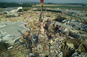 Le parc DisneyLand en construction