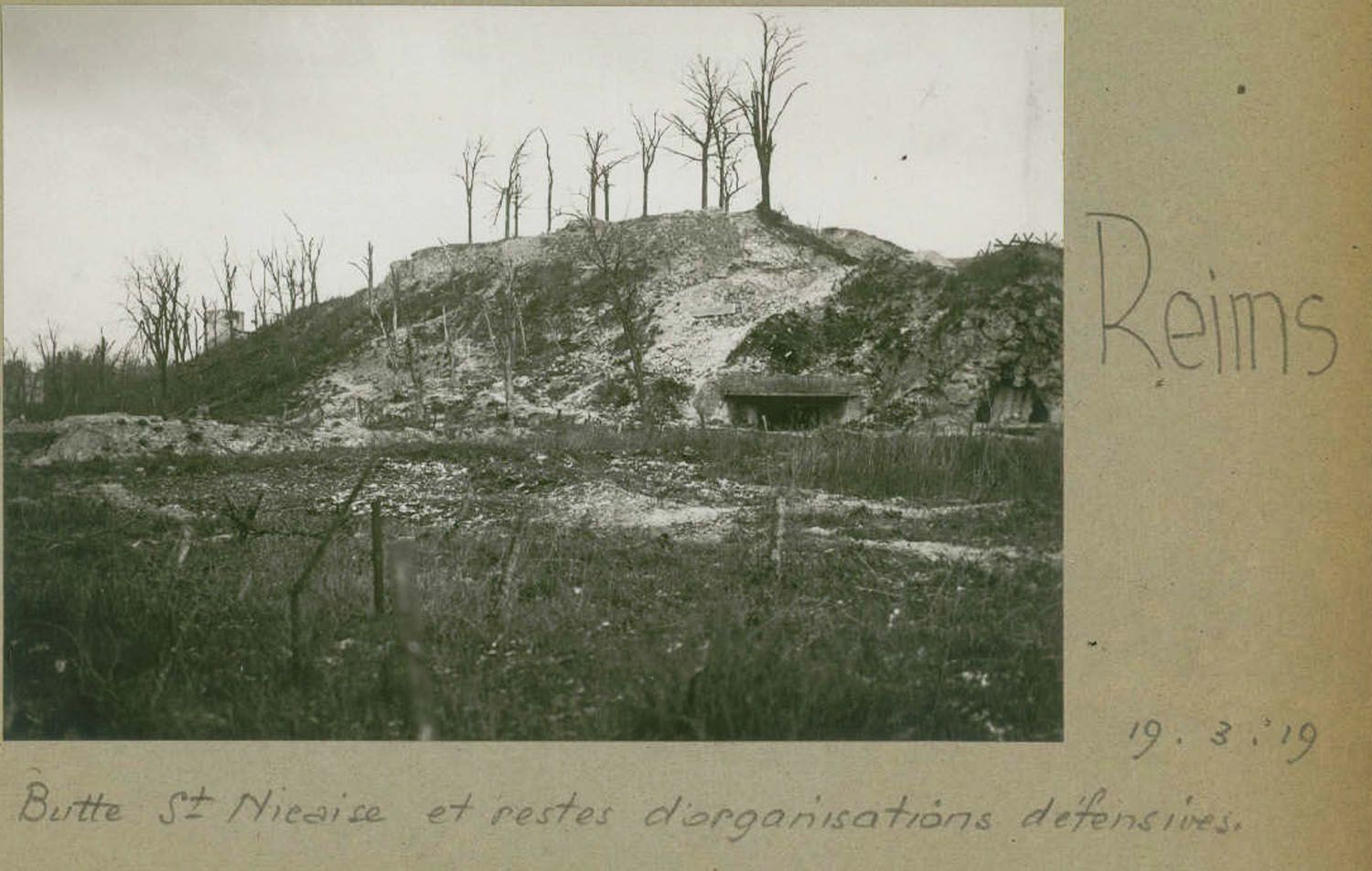 Installations défensives sur la Butte Saint-Nicaise