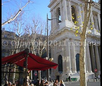 【LE CAFE DE LA MAIRIE】