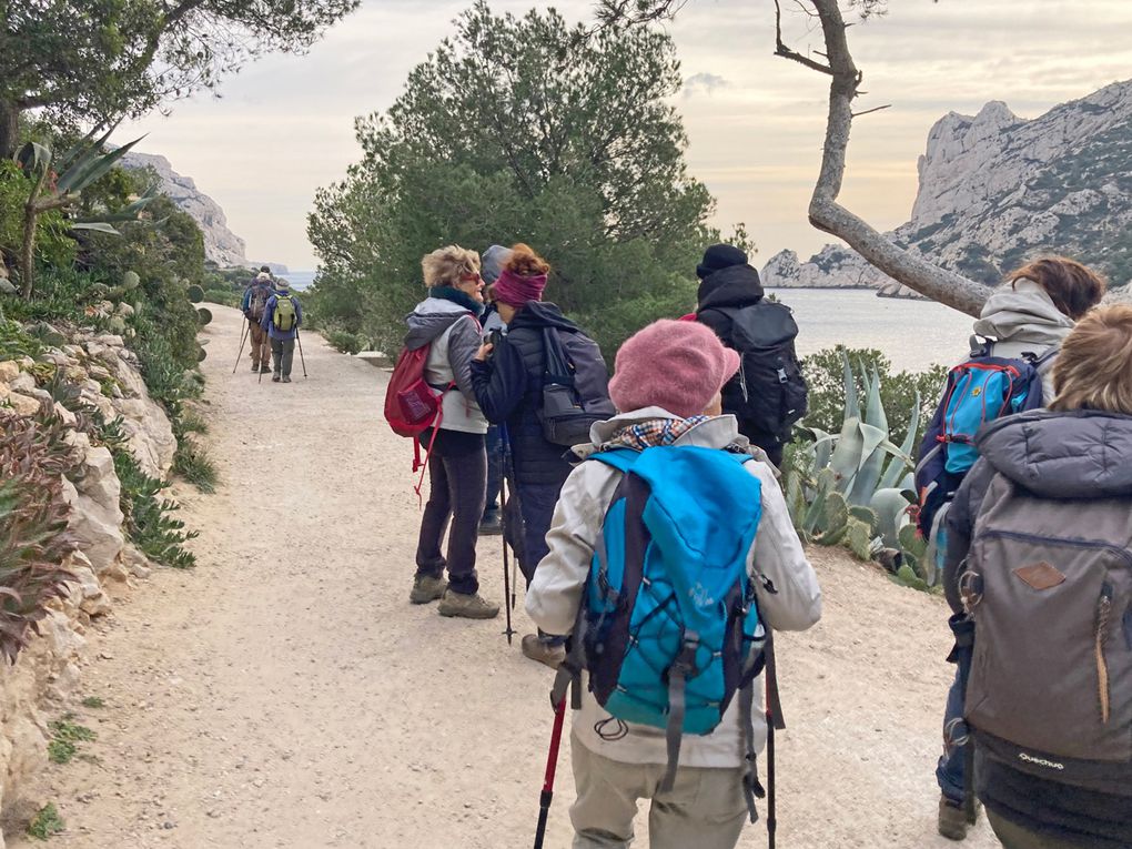 Descente vers la calanque