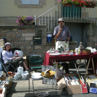 Brocante à Beaune d'Allier