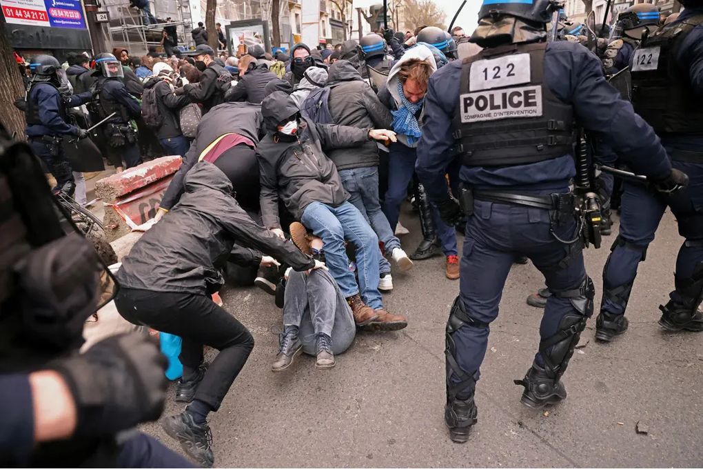 manifestation-contre-réforme-des-retraites-violents-incidents-Paris