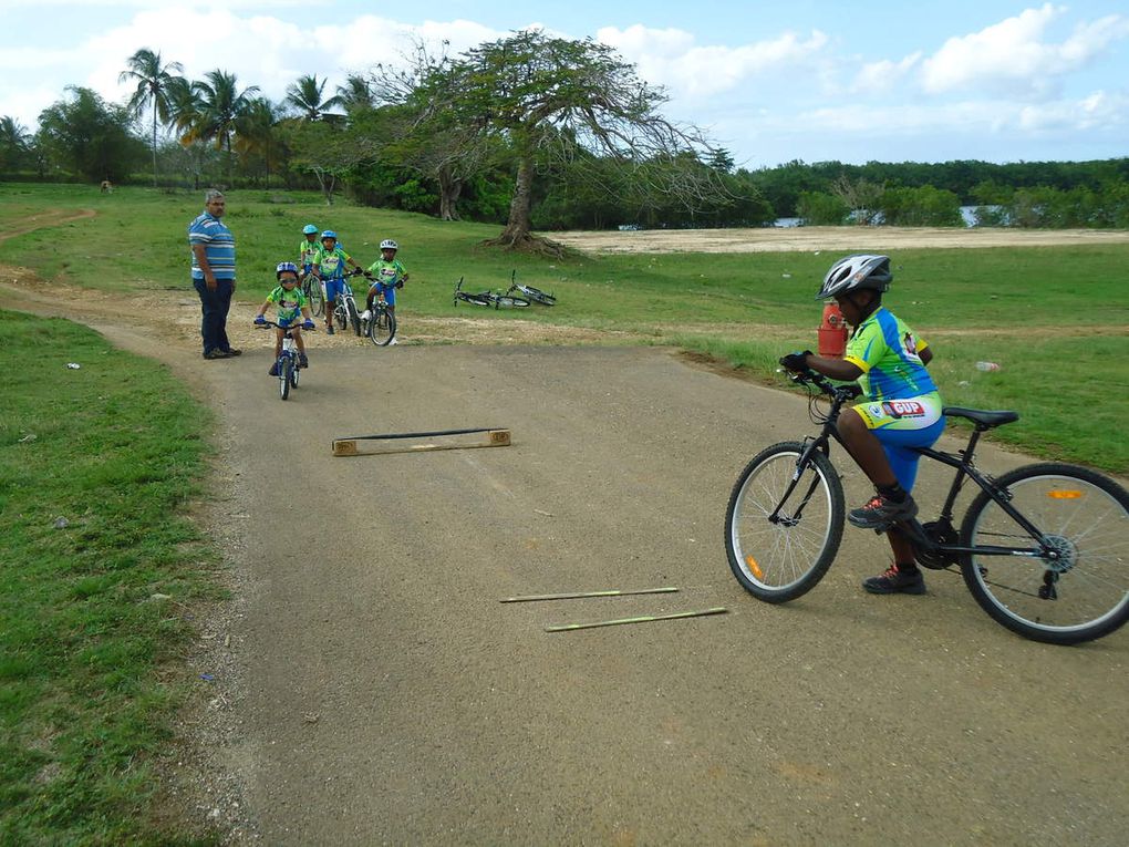 Classe 1. Activités récréative baby de vélo. 