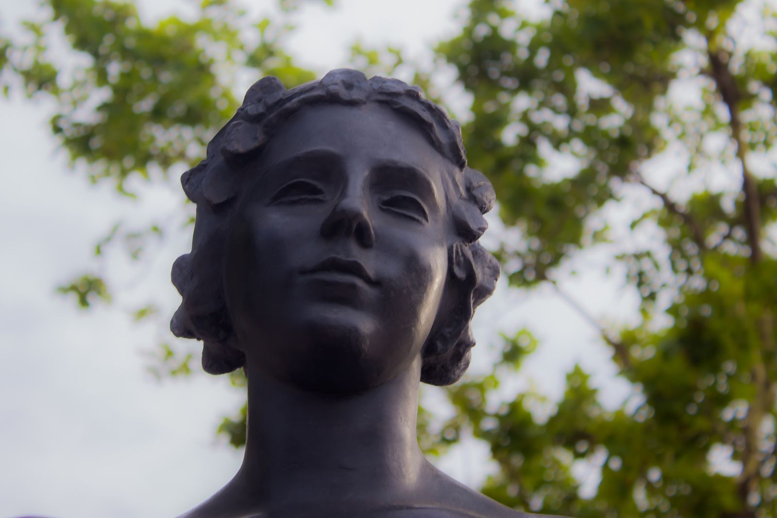 photo d'une réplique d'une statue d'Aristide Maillol à Banyuls sur Mer