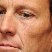 Lance Armstrong doit 12 millions de dollars à son assureur