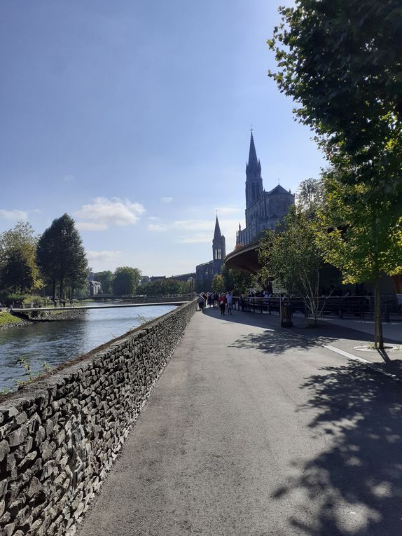 Gardons la fois de Lourdes... à Pau