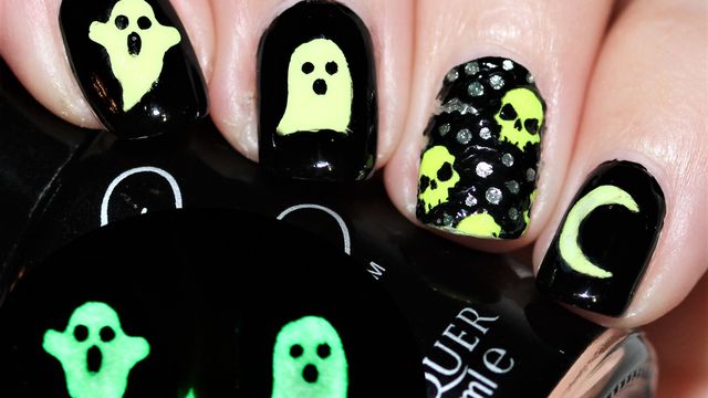 Ghostly Glow in the Dark Halloween Manicure