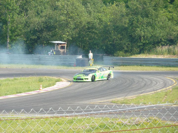 drifting , caisses, paddock, drifteur et drifteuses...