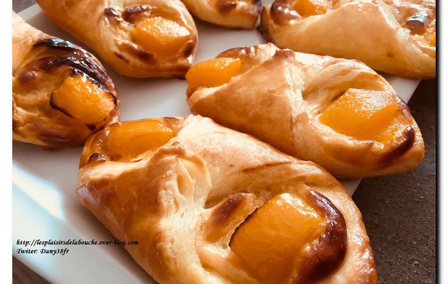 Coques aux fruits avec pâtes feuilletée faite maison