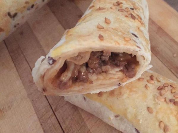 Cheeseburger tortillas