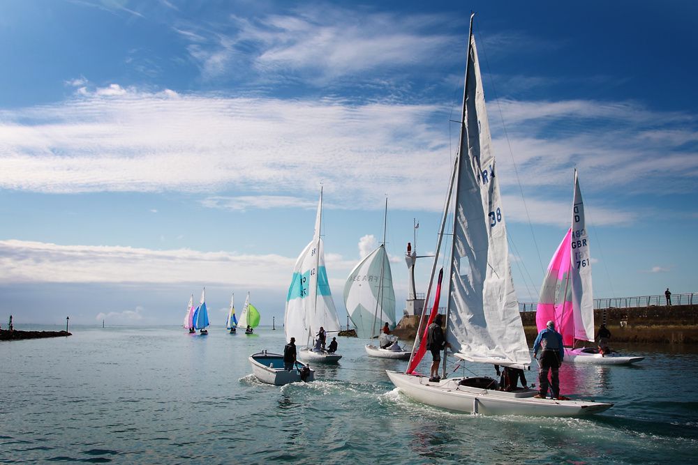 Photos du derby dragon de la baule - yacth club de la baule - les voiles de légende 2011