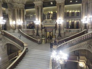 EN TOURISTES A PARIS