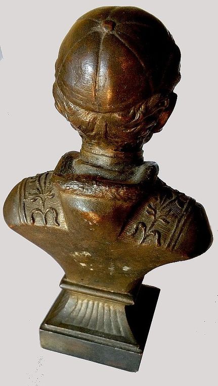 Buste en régule de S. S. Léon XIII,
