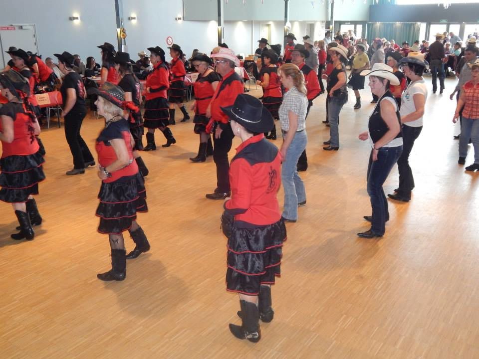 Bal des Cowboy country 45 à St Geneviève des Bois le 8 mars 2015