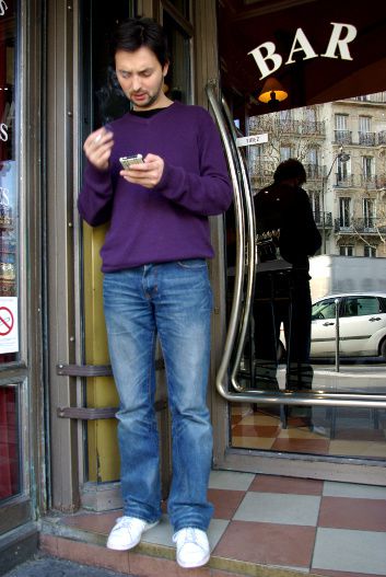 reportage sur l'interdiction de fumer, à Paris, février, mars 2010. Voir le reportage en entier "Les bars de Paris"