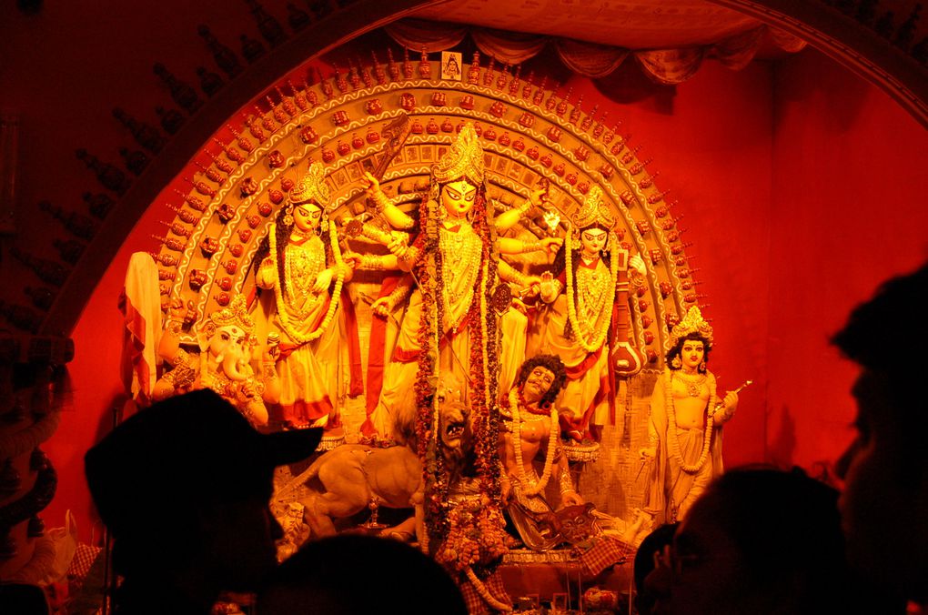 Calcutta : la Durga Puja, le Marché aux Fleurs, ses temples et le Victoria's Palace
