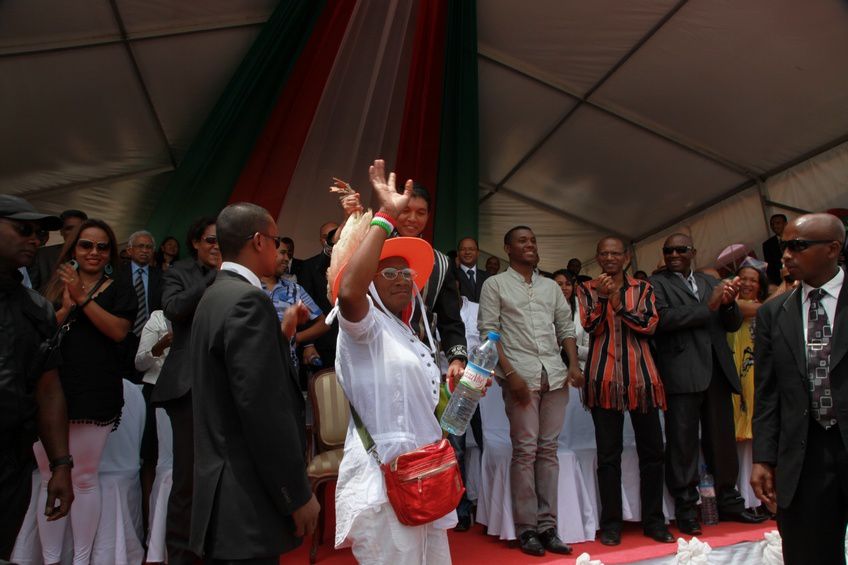 Dans le cadre du IIè anniversaire de la IVèRépublique, le couple présidentiel, Andry et Mialy Rajoelina, a inauguré le «Coliseum de Madagascar» sis à Antsonjombe. 4è partie. Photos: Harilala Randrianarison