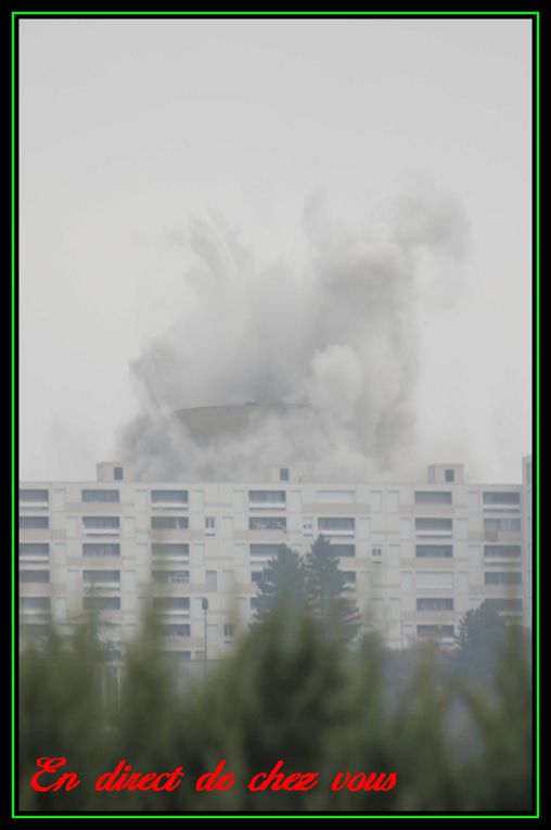 Album - Demolition-de-la-tour-plein-ciel-de-Montreynaud