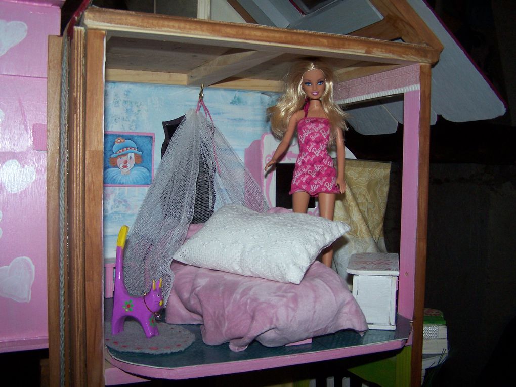 fabrication de la maison de poupée pour Nell 2010 noel