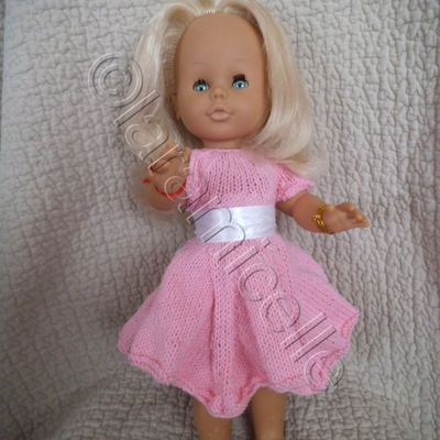 tuto gratuit poupée: robe virevoltante pour une poupée de 43 cm